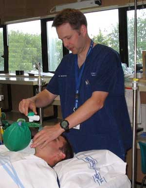 Anaesthetist2.jpg Anaesthetist2.jpg