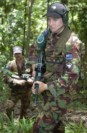 Army-riflemen.jpg Army-riflemen.jpg