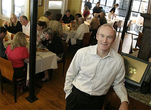 Food-and-Beverage-Manager1.jpg
