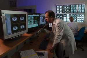 Oncologist2.jpg Oncologist2.jpg
