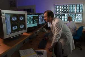 Oncologist2.jpg
