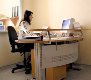 receptionist2.jpg