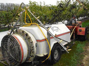 spraying3.jpg