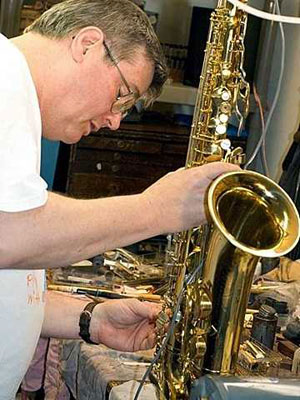 Musical-Instrument-Maker3.jpg