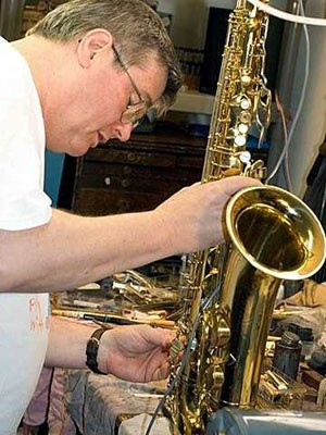 Musical-Instrument-Maker3.jpg