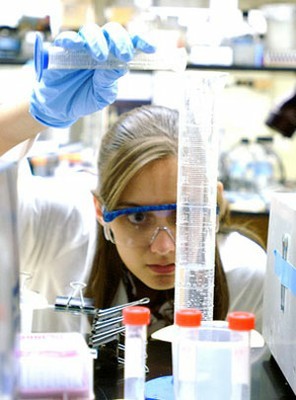 Research-Chemist2.jpg